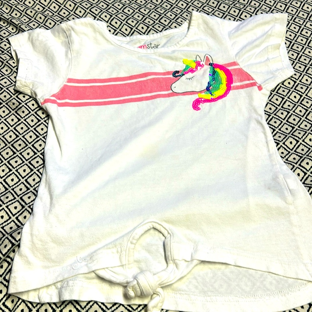 Girls unicorn tshirt
